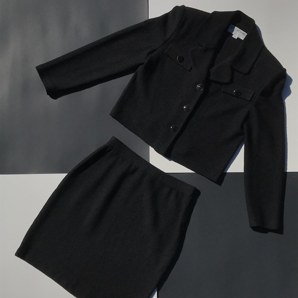 St. John Collection Dresses & Skirts - St. John Collection Two Piece Knit Boucle Suit